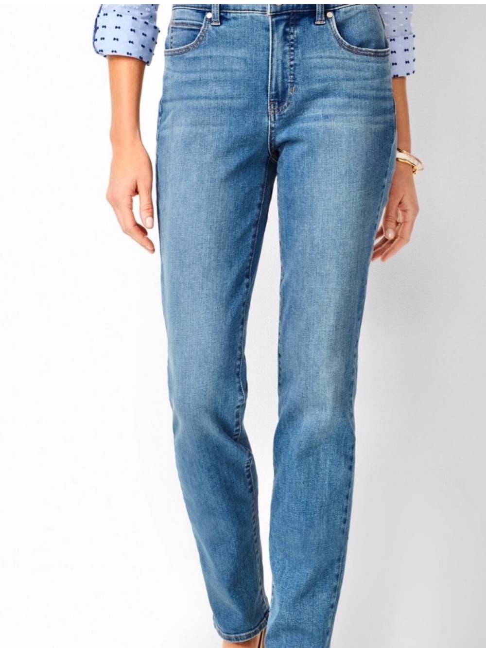 Talbots Medium Wash Straight Leg Mid Rise Jeans 
Size 12